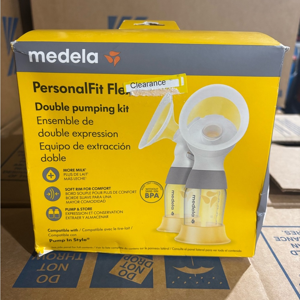 Medela Flex Pumping Kit with Yellow and White Components